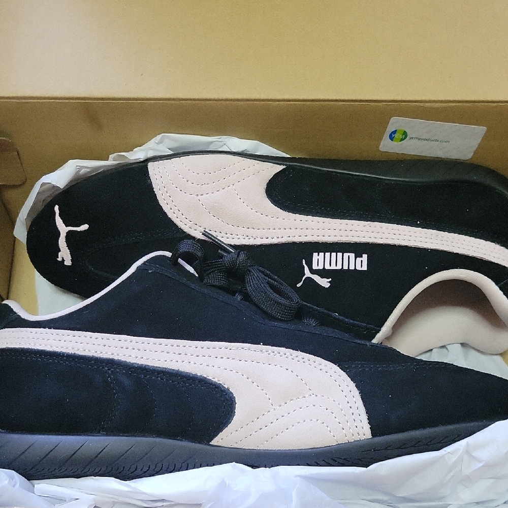 Puma Black Sneakers with Pale Pink Formstrip